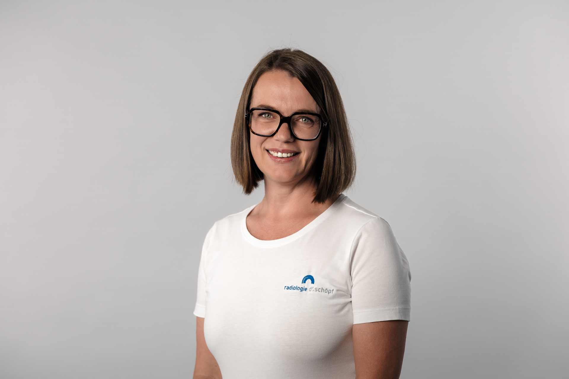 Porträtfoto Evelin Matt – Termine & Sekretariat in der Radiologie Dr. Daniel Schöpf